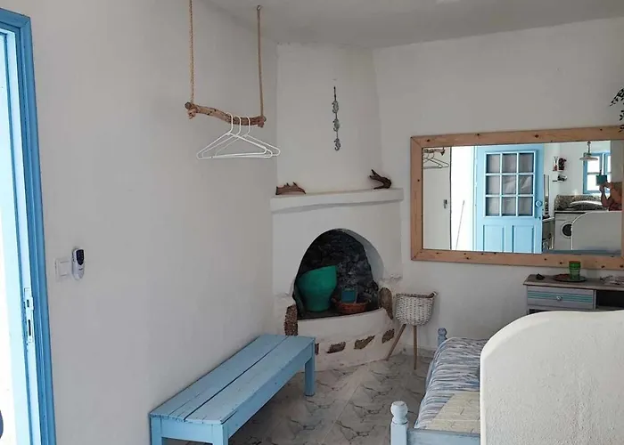 Studio Lachania Daire Lakhania